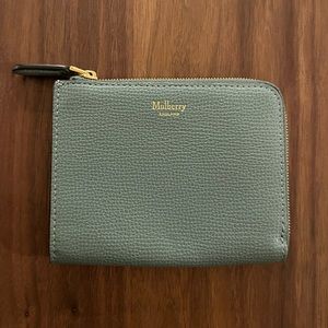 Light blue Mulberry zippered coin purse, good condition